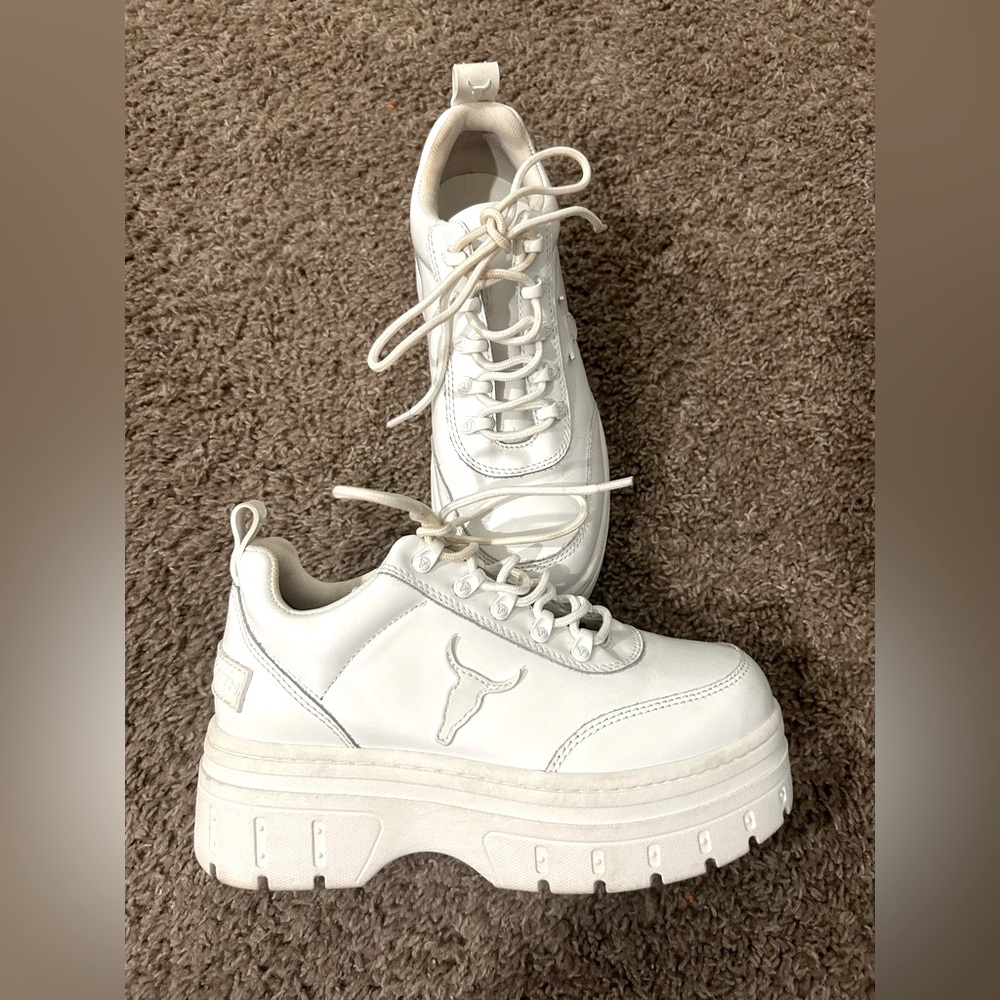 Windsor Smith Lux White Sneakers (slight wear) 7.5